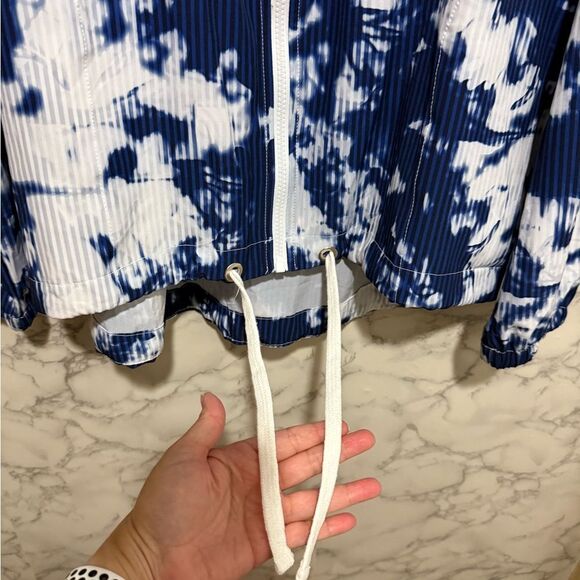 NEW Love Life Live Women's Blue Tie-Dye Utility Jacket L - Picture 6 of 10